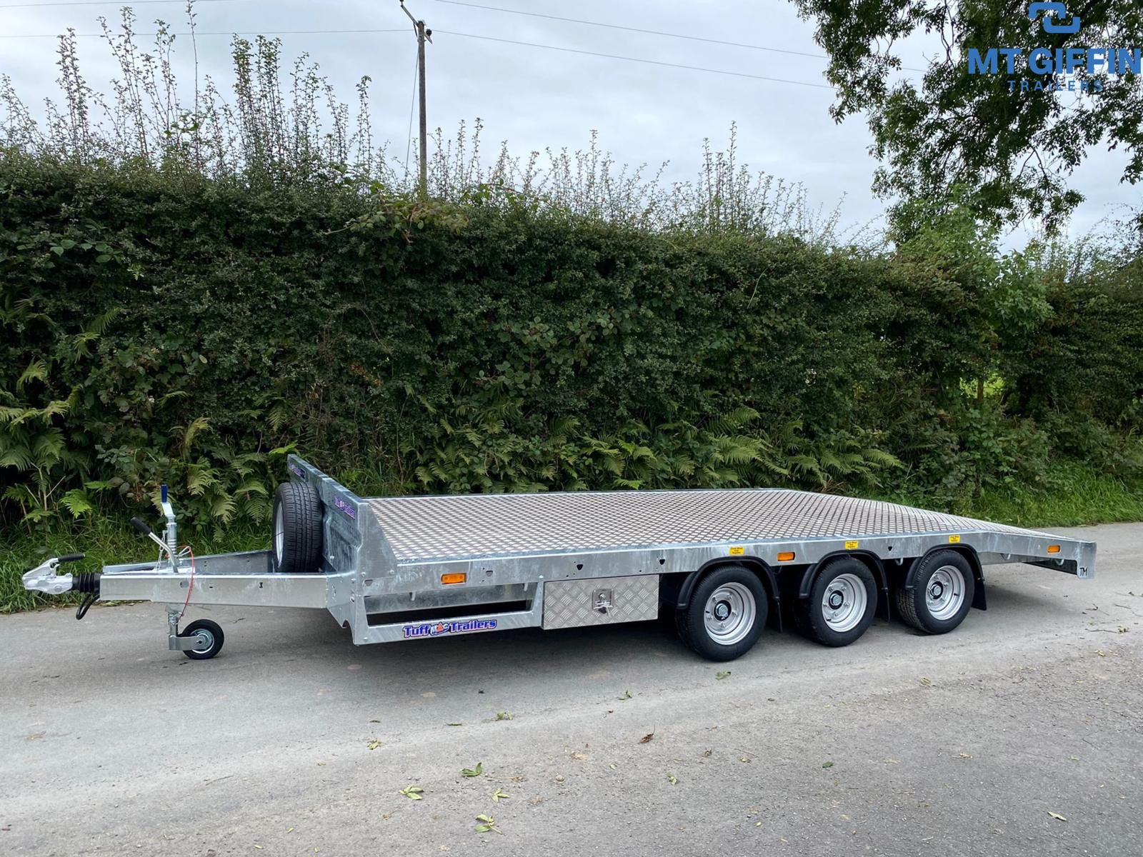 Tuffmac Beavertail Low Loader Range – MT Giffin Trailers